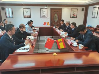  2020年11月27日，乐家集团高层辅导光临k8.com建材集团总部互换工作